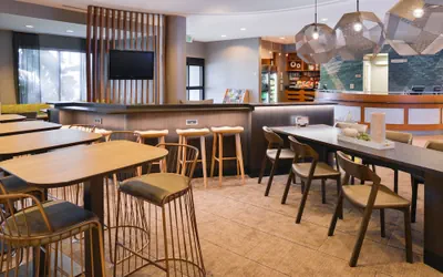Photo 4 - SpringHill Suites by Marriott Corona Riverside