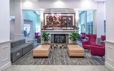 Photo 4 - Hilton Garden Inn Richmond Airport