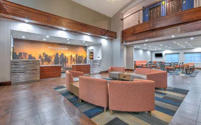 Photo 3 - La Quinta Inn & Suites by Wyndham Fort Worth NE Mall