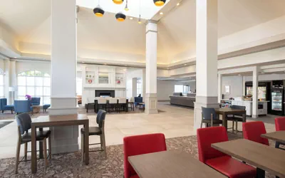 Photo 5 - Hilton Garden Inn Fontana