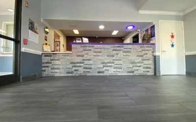 Photo 3 - Days Inn & Suites by Wyndham Winnie