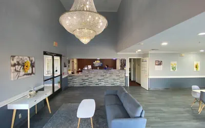 Photo 4 - Days Inn & Suites by Wyndham Winnie