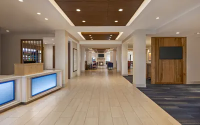 Photo 2 - Holiday Inn Express Hotel & Suites Denver Airport by IHG