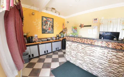 Photo 4 - Palace Inn Oxnard
