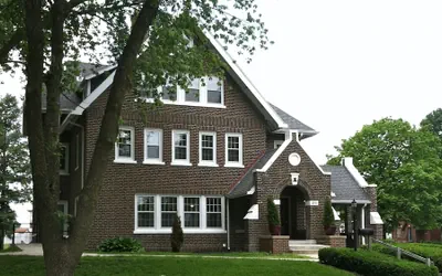 Photo 2 - Iowa House