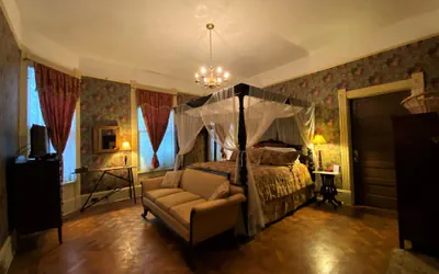 Photo 4 - The Queen Anne Inn