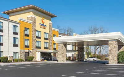 Photo 2 - Comfort Suites Lancaster Amish Country