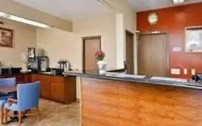Photo 2 - Riverton Inn & Suites