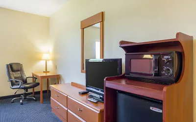 Photo 3 - Econo Lodge Inn & Suites Pritchard Road North Little Rock