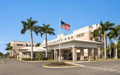 Photo 2 - Homewood Suites by Hilton Fort Myers Airport/FGCU
