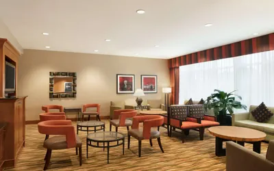 Photo 2 - Hampton Inn New York - LaGuardia Airport