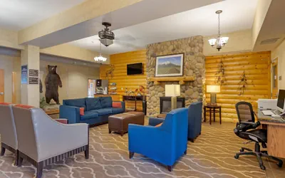 Photo 4 - Comfort Suites Anchorage International Airport
