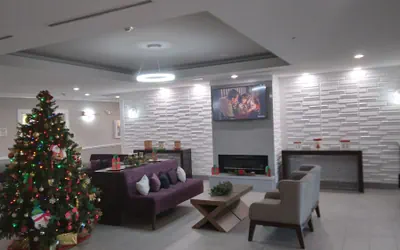 Photo 4 - La Quinta Inn & Suites by Wyndham Houston - Magnolia