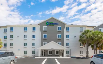 Photo 2 - Extended Stay America Select Suites - Fort Myers - Northeast
