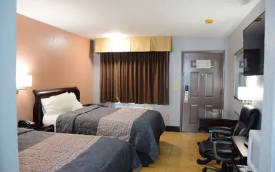 Photo 5 - Flamingo Motel