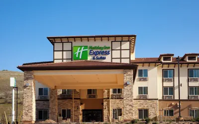 Photo 2 - Holiday Inn Express & Suites Frazier Park by IHG
