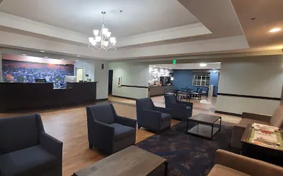 Photo 3 - La Quinta Inn & Suites by Wyndham Ennis