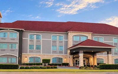 La Quinta Inn & Suites by Wyndham Ennis
