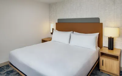 Photo 4 - Hampton Inn Nashua