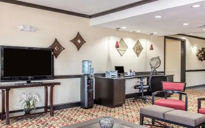 Photo 4 - Comfort Suites Lawton Near Fort Sill