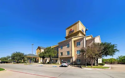 Photo 2 - Comfort Inn & Suites Near Lake Lewisville