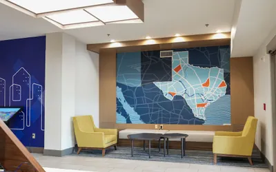 Photo 2 - Holiday Inn Express & Suites Dallas Southwest-Cedar Hill by IHG