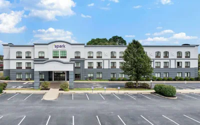 Photo 2 - Spark by Hilton Lancaster Dutch Country
