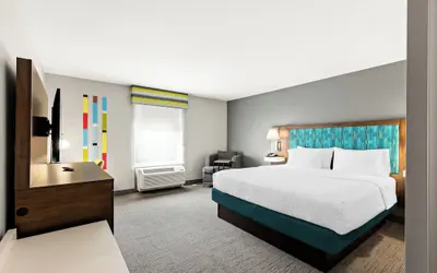 Photo 4 - Hampton Inn & Suites Canton