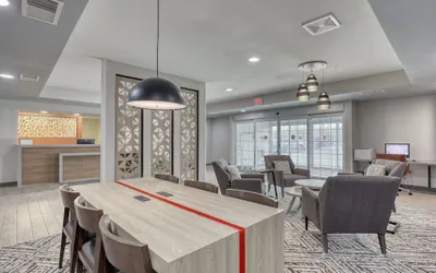 Photo 2 - Candlewood Suites Milwaukee Airport by IHG