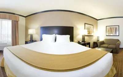 Photo 4 - Holiday Inn Express Hotel & Suites Corpus Christi by IHG