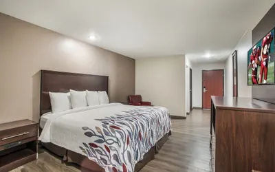 Photo 4 - Red Roof Inn & Suites Lake Charles