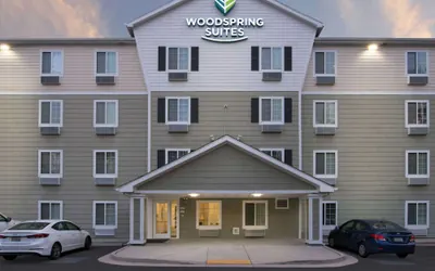 Photo 2 - WoodSpring Suites Savannah Garden City