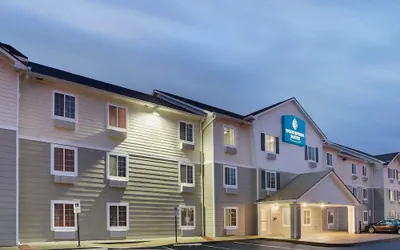 Photo 2 - WoodSpring Suites Cincinnati Fairfield