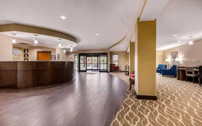 Photo 3 - Comfort Suites Manchester near Arnold AFB