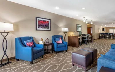 Photo 4 - Comfort Suites Manchester near Arnold AFB