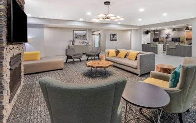 Photo 4 - Hawthorn Extended Stay by Wyndham Ardmore