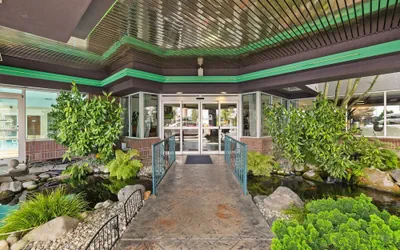 Medallion Inn & Suites