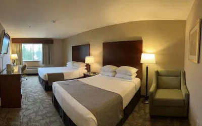 Photo 3 - Medallion Inn & Suites