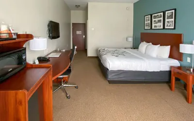 Photo 3 - Sleep Inn And Suites Pearland - Houston South