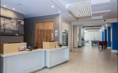 Photo 3 - Holiday Inn Express Hotel & Suites Houston-Alvin by IHG