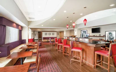 Photo 3 - Hampton Inn Richmond Airport