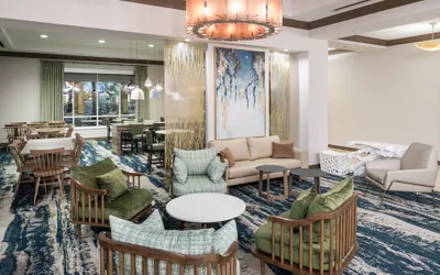 Photo 3 - Fairfield Inn & Suites by Marriott Orlando at SeaWorld