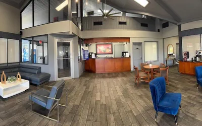 Photo 4 - Budget Inn Sanford
