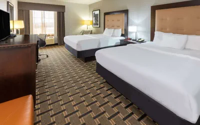 Photo 5 - La Quinta Inn & Suites by Wyndham Mt. Pleasant