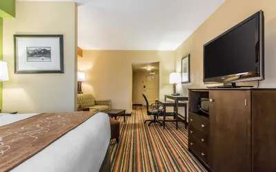 Photo 5 - Comfort Suites Jackson I-40