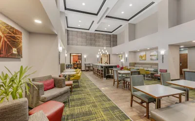 Photo 3 - Hampton Inn & Suites Crawfordsville