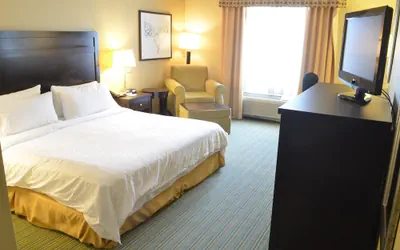 Photo 5 - Holiday Inn Express Waterloo Cedar Falls by IHG