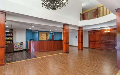 Photo 4 - Comfort Suites Atlanta Airport