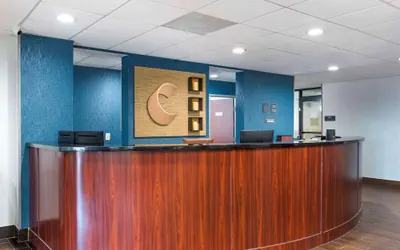 Photo 3 - Comfort Suites Atlanta Airport