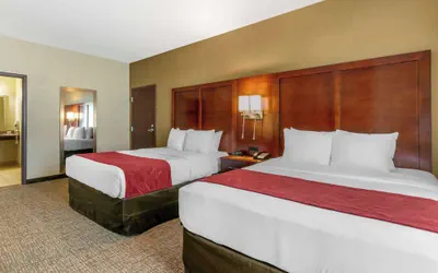 Photo 2 - Comfort Suites Forrest City